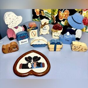 VTG Hand Painted Wooden Country Folk Amish Farm Cottage Miniature Figurines